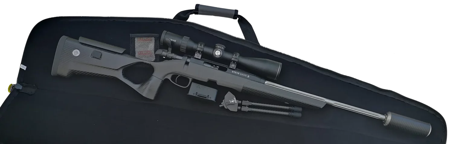 Weapon pouch with Steyr Gams